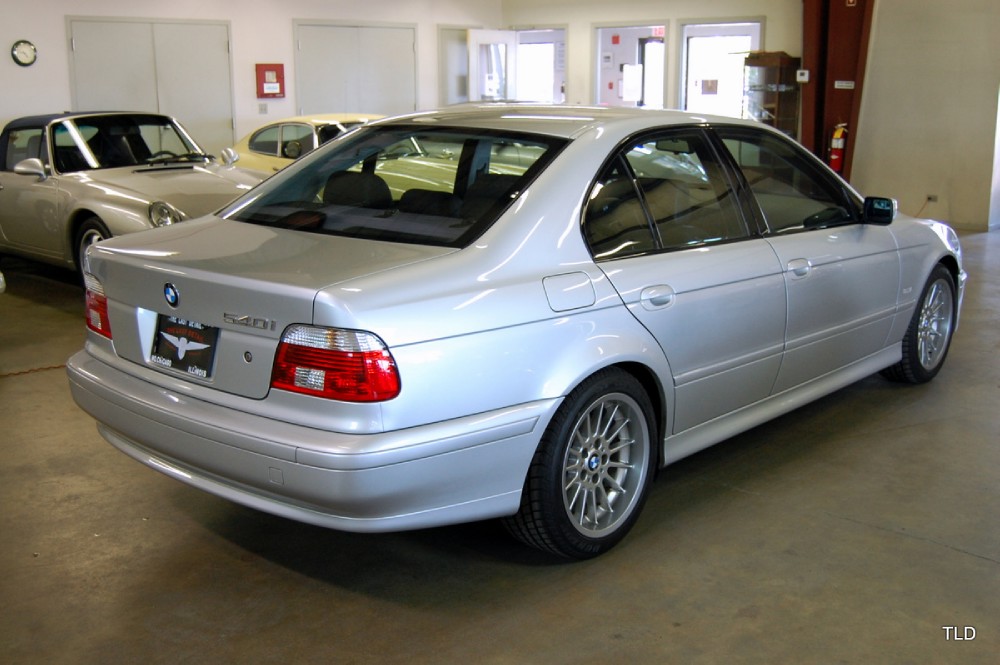 2002 Bmw 540i tires