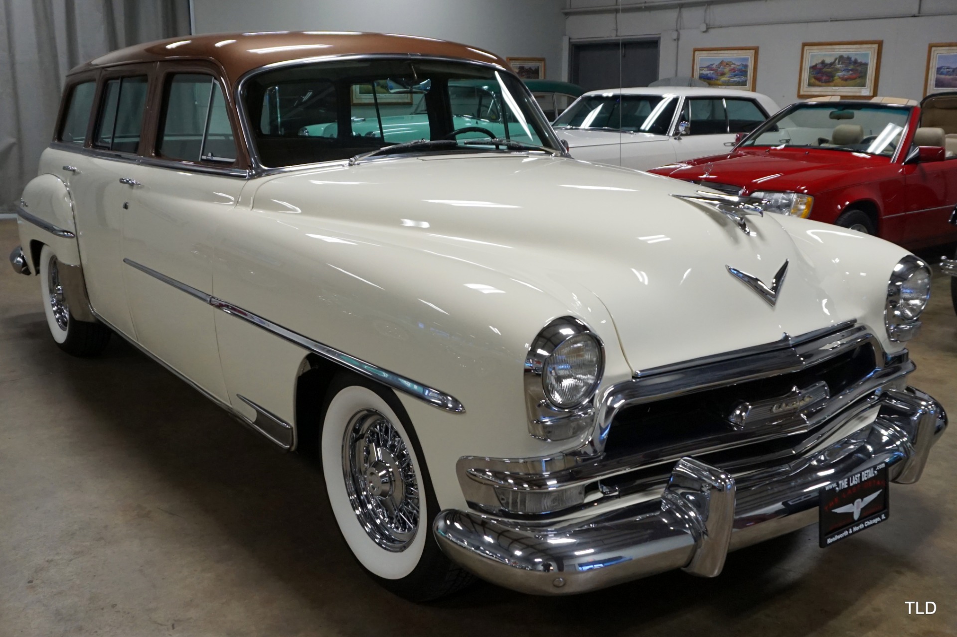 1954 Chrysler New Yorker Town & Country Wagon