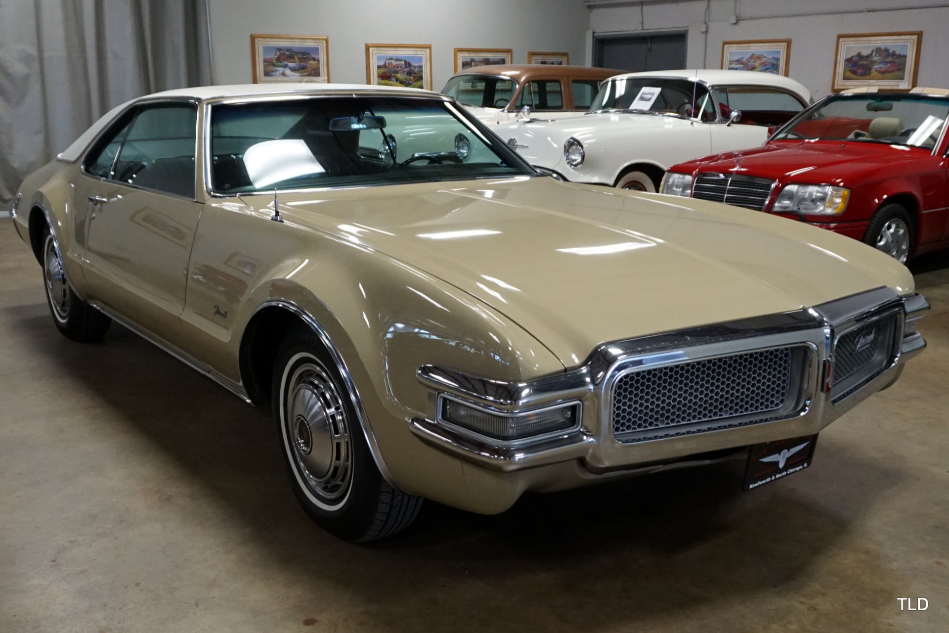 1968 Oldsmobile Toronado 