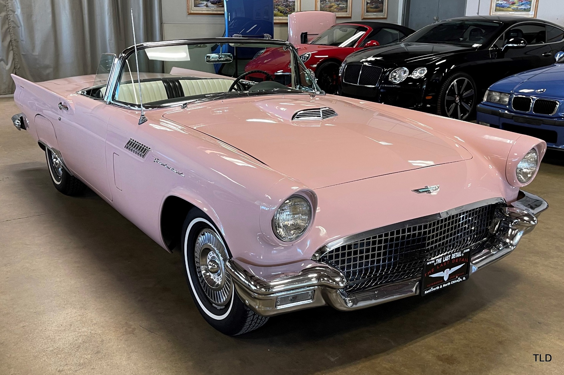 1957 Ford Thunderbird 