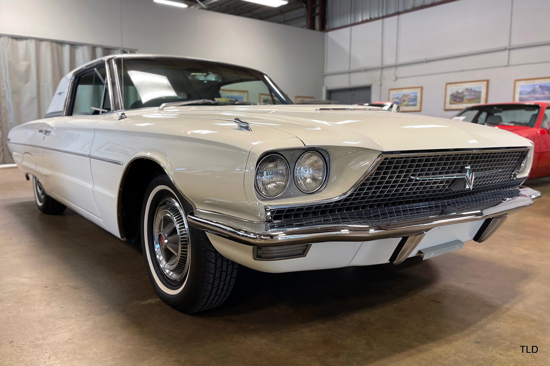 1966 Ford Thunderbird 