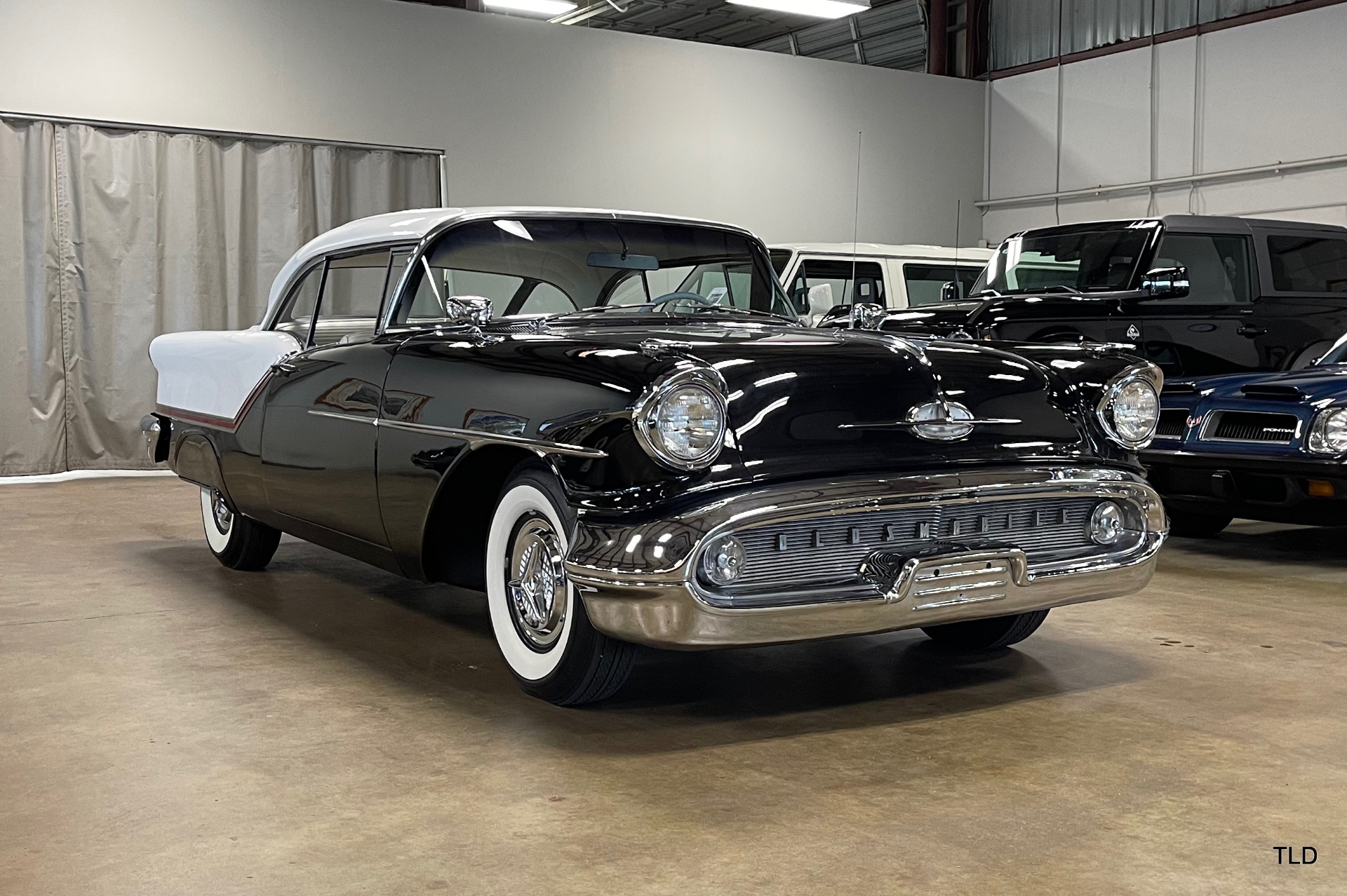 1957 Oldsmobile 88 J2 Rocket