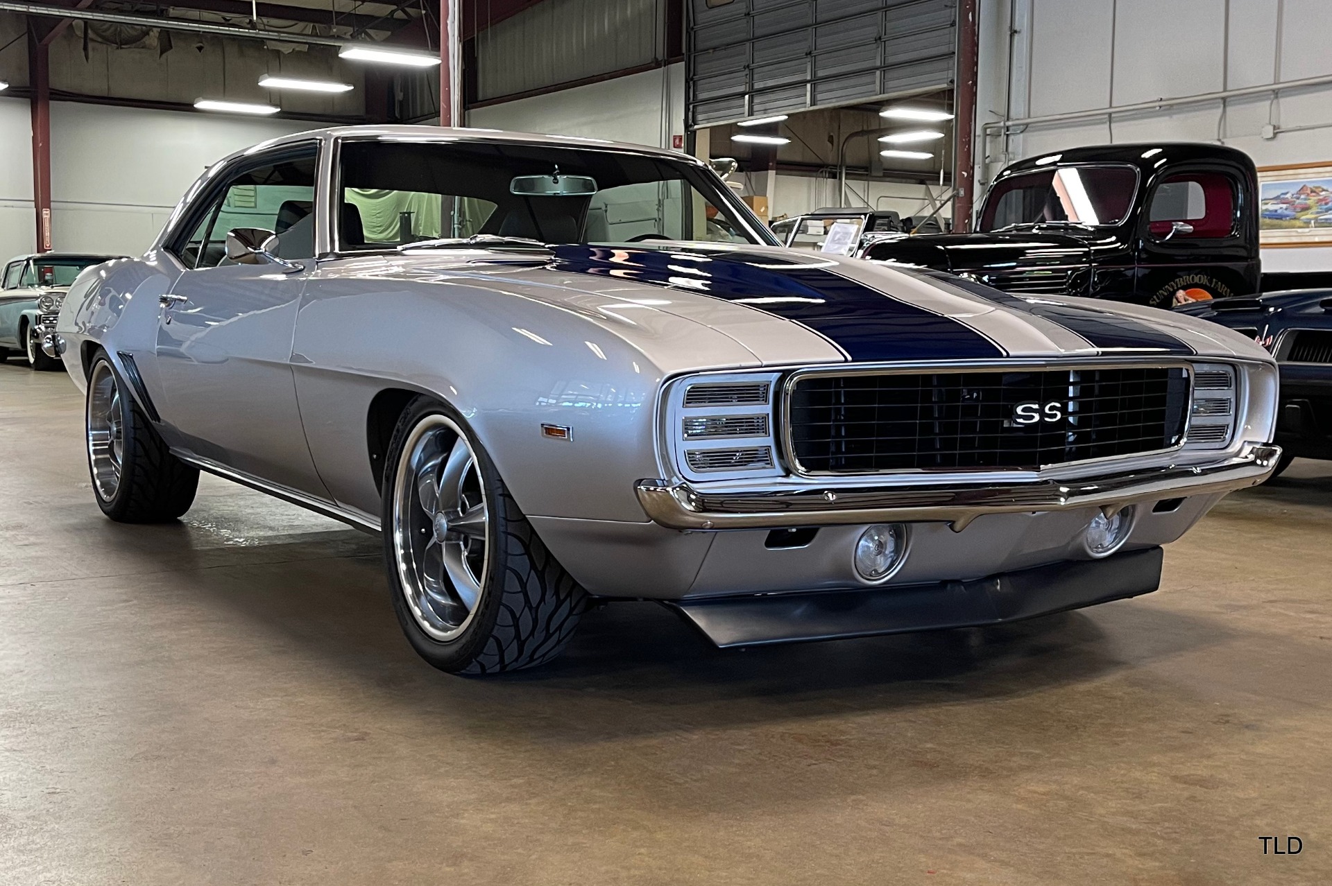 1969 Chevrolet Camaro RS/SS Restomod 