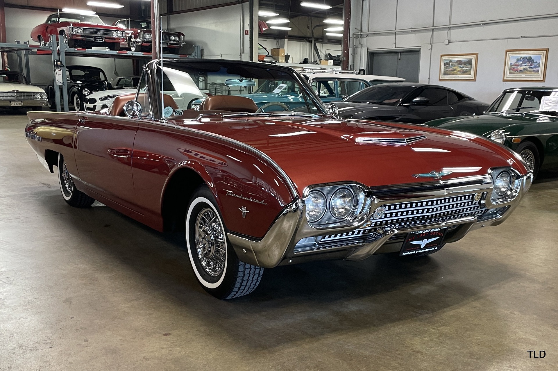 1962 Ford Thunderbird 