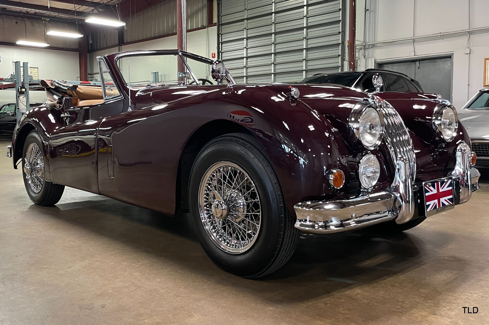 1957 Jaguar XK140 SE DHC 