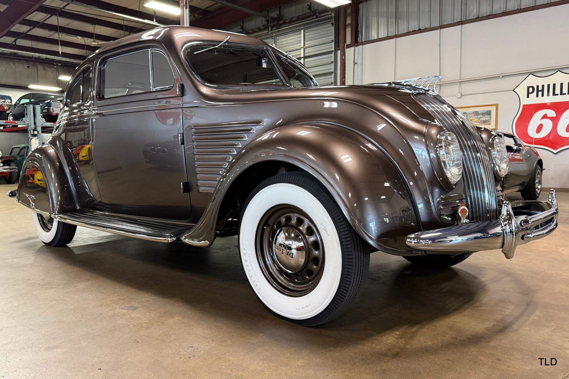 1934 DeSoto Series SE Airflow 