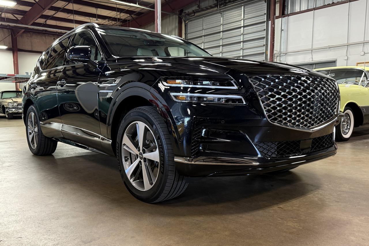 2023 GENESIS GV80's photo