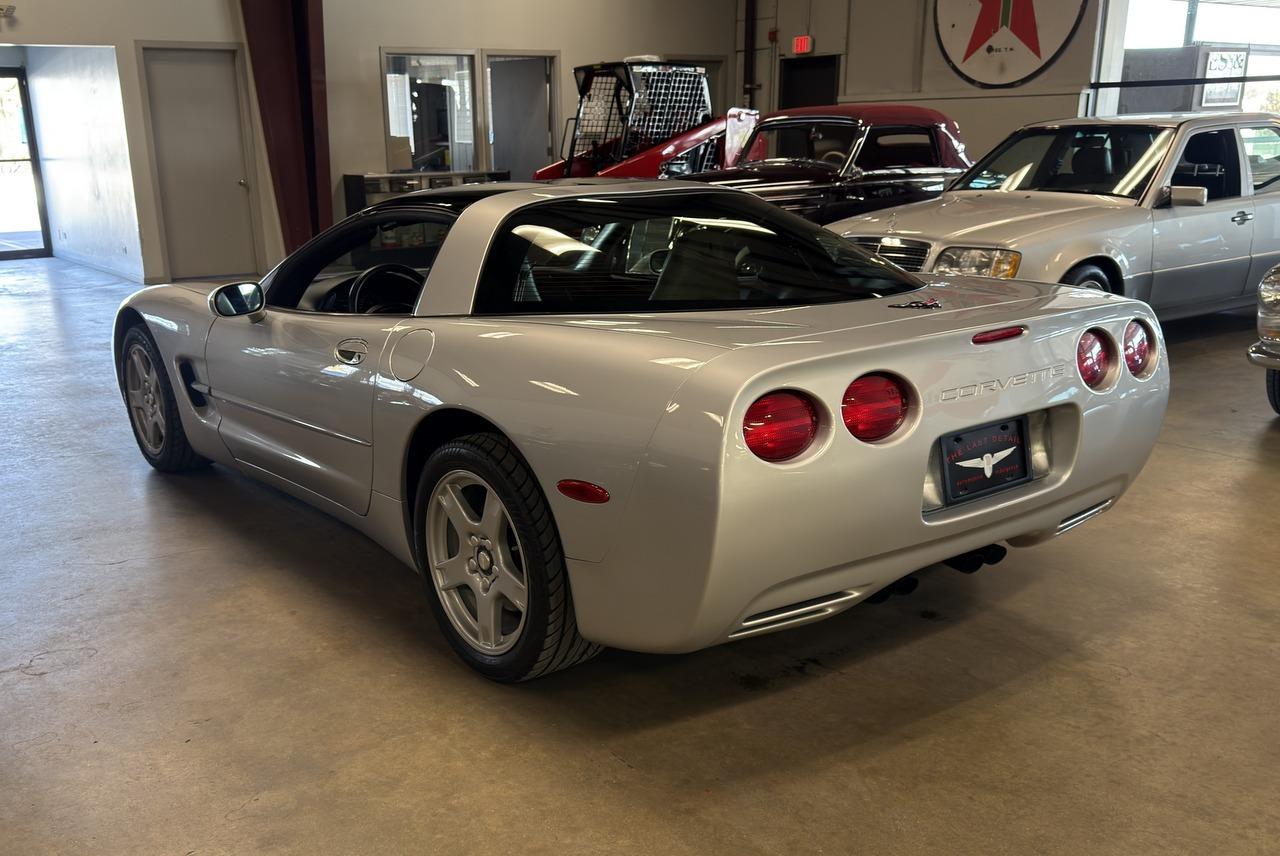 1997 Chevrolet Corvette Base - Photo 13