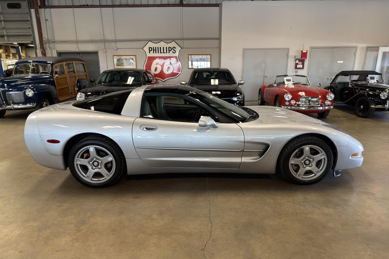 1997 Chevrolet Corvette Base - Photo 21