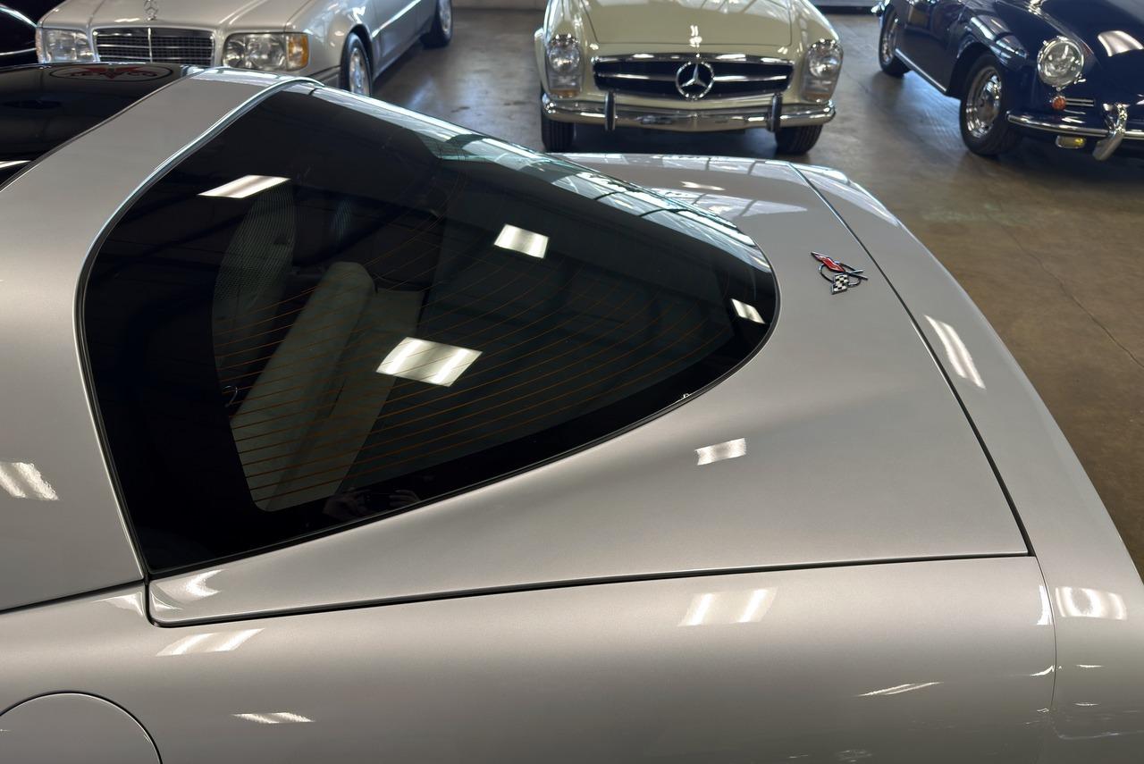1997 Chevrolet Corvette Base - Photo 35