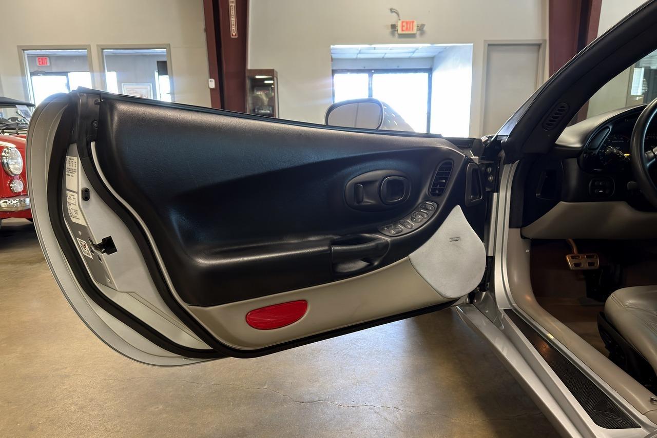 1997 Chevrolet Corvette Base - Photo 55
