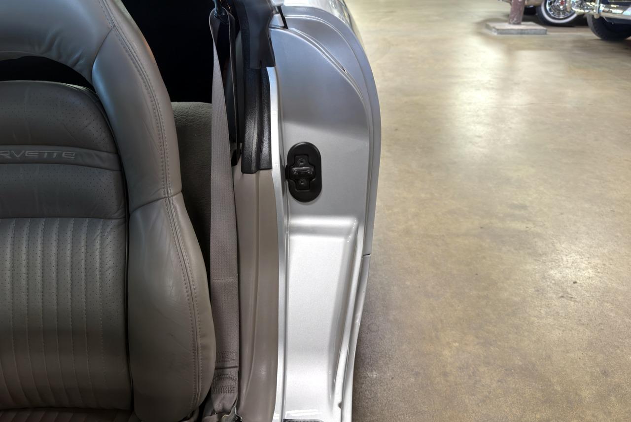 1997 Chevrolet Corvette Base - Photo 59