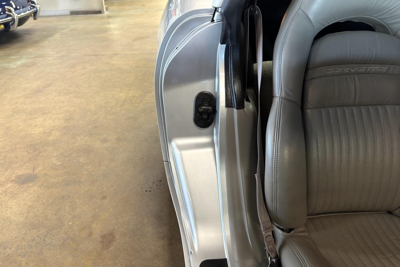 1997 Chevrolet Corvette Base - Photo 64