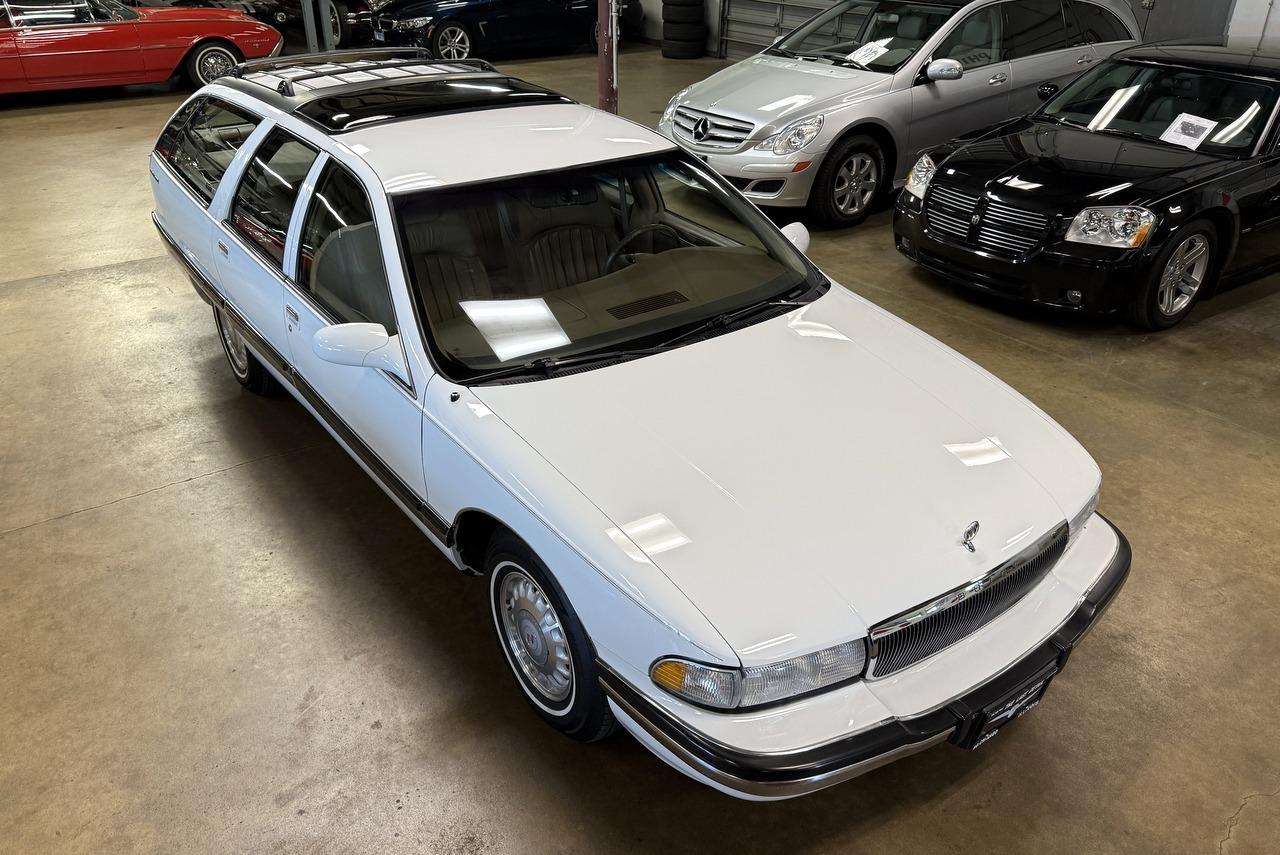 1995 Buick Roadmaster - Photo 3