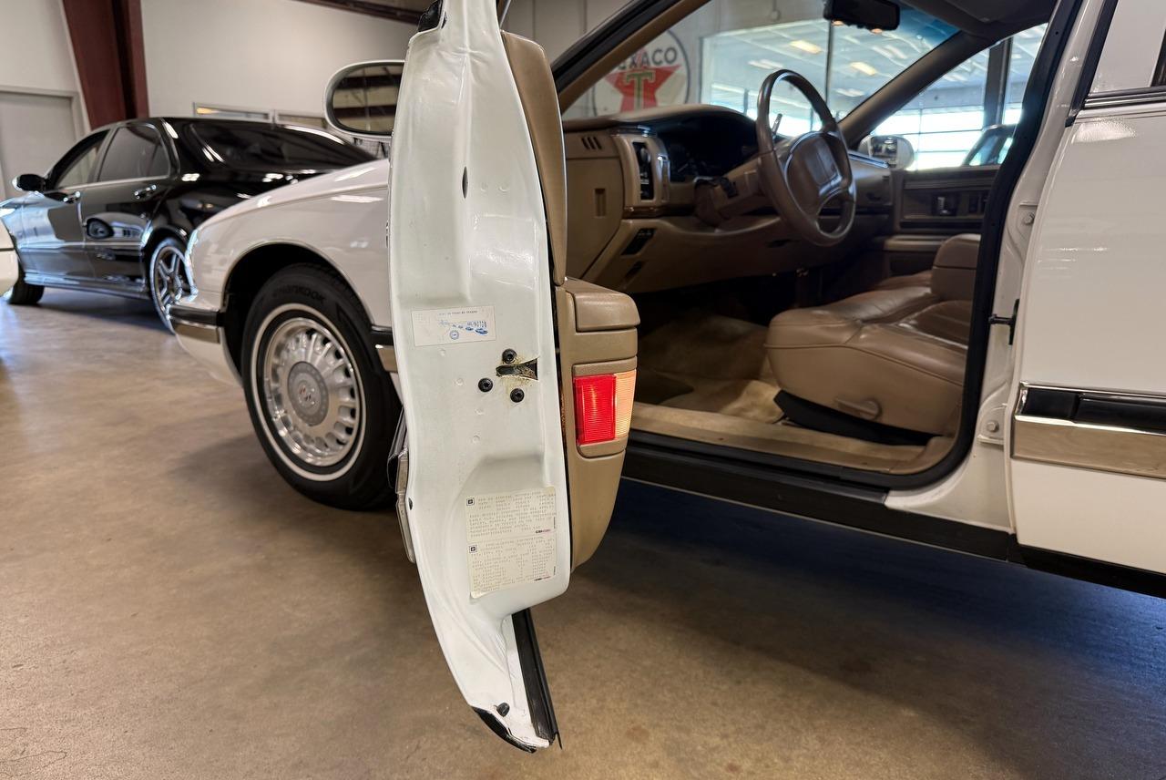 1995 Buick Roadmaster - Photo 59