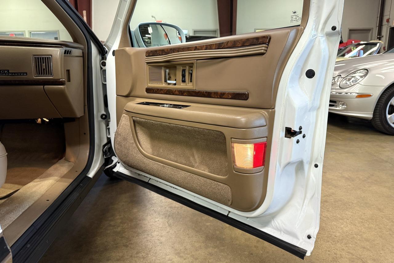 1995 Buick Roadmaster - Photo 72