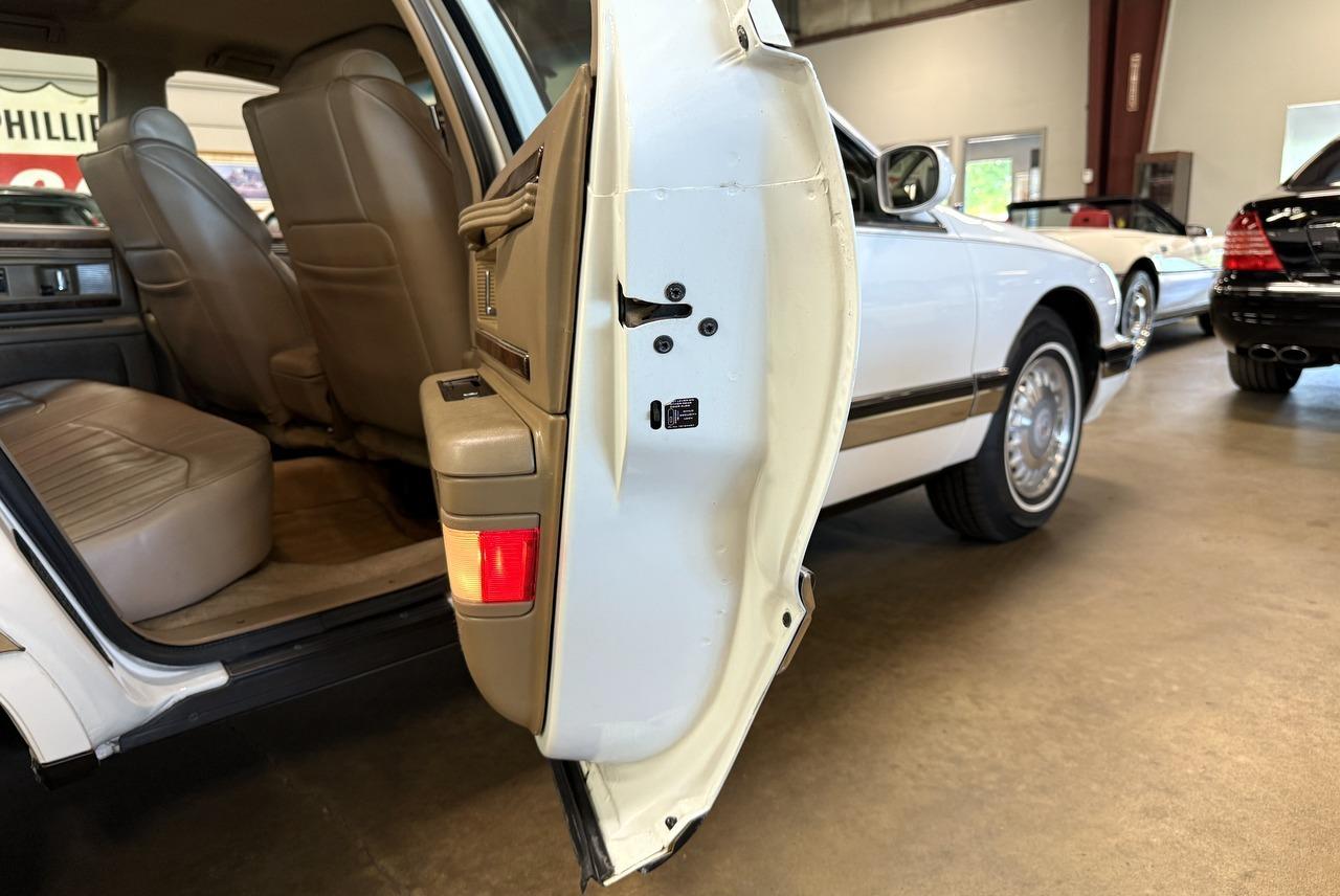 1995 Buick Roadmaster - Photo 79
