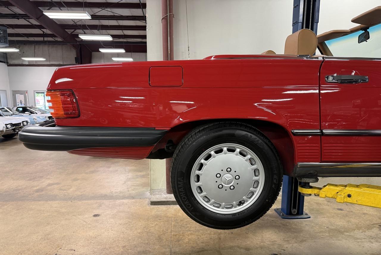 1986 Mercedes-Benz 560 - Photo 105