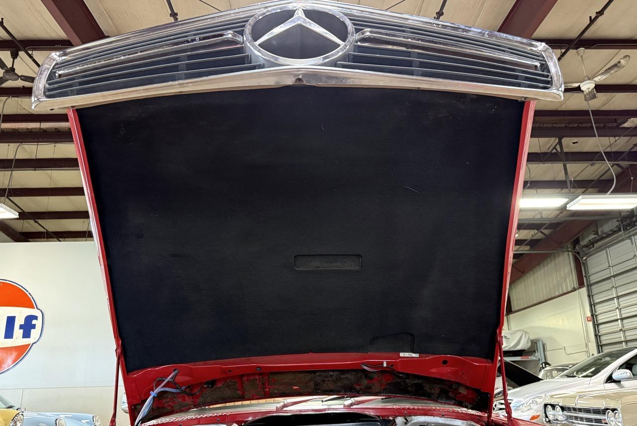 1986 Mercedes-Benz 560 - Photo 46