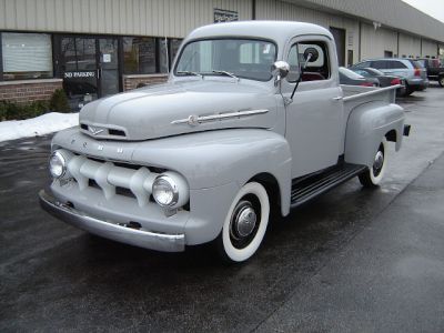 1952 Ford F1 1/2 Ton
