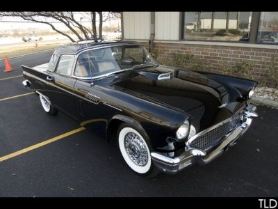 1957 Ford Thunderbird 