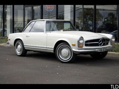 1967 Mercedes-Benz 230SL 