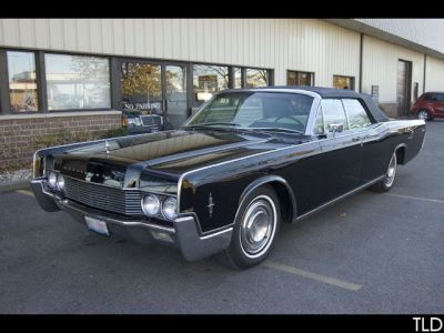 1966 Lincoln Continental 