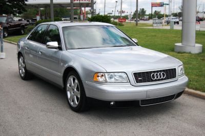 2001 Audi S8 quattro