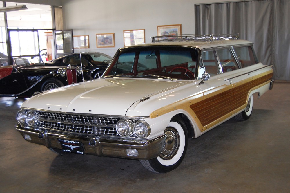 1961 Ford Country Squire 