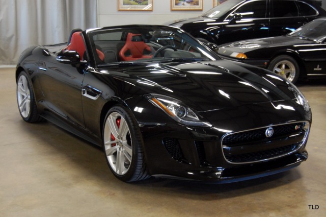 2014 Jaguar F-TYPE V8 S